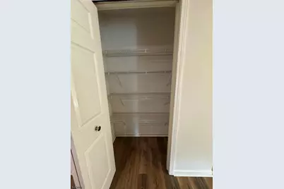 42 Burlington Ct, Hamburg, NJ 07419 - Photo 10