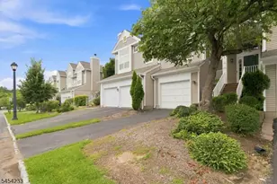 53 Woodmont Dr, Randolph Township, NJ 07869 - Photo 2