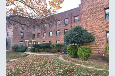 16 Roosevelt Pl #B3, Montclair, NJ 07042 - Photo 2