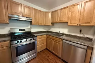16 Roosevelt Pl, Montclair Twp., NJ 07042 - Photo 6
