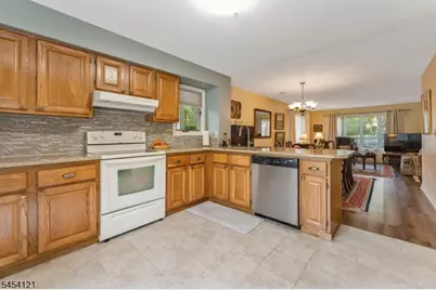 101 Westchester Ter, Clinton Township, NJ 08801 - Photo 10