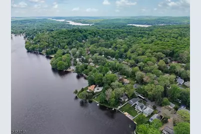 32 W Lakeview Trl, Jefferson Township, NJ 07885 - Photo 32