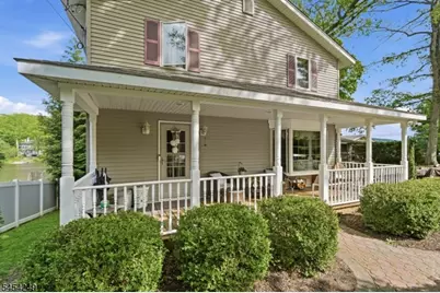 32 W Lakeview Trl, Jefferson Township, NJ 07885 - Photo 16