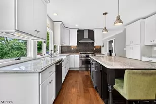 26 Stone Fence Rd, Bernardsville, NJ 07924 - Photo 18