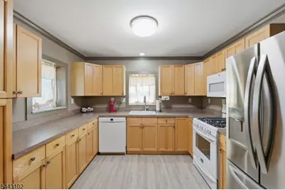 81 Sergeantsville Rd, Raritan Township, NJ 08822 - Photo 10