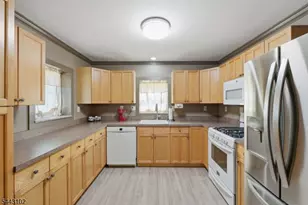 81 Sergeantsville Rd, Raritan Township, NJ 08822 - Photo 10