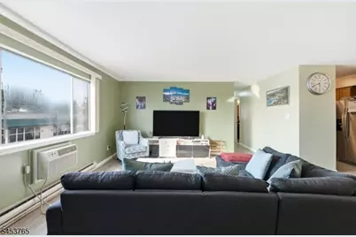 250 Grant Ave #5, Lyndhurst Township, NJ 07071 - Photo 10