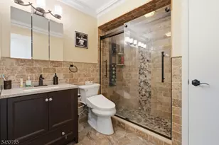 250 Grant Ave, Lyndhurst Township, NJ 07071 - Photo 18