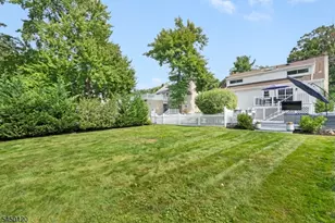 33 Beverly Rd, West Caldwell, NJ 07006 - Photo 30
