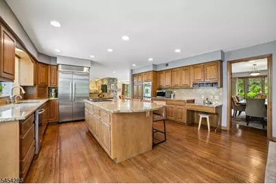 11 Hawthorne Ct, Morris Township, NJ 07960 - Photo 14