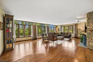 11 Hawthorne Ct, Morris Township, NJ 07960 - Photo 4