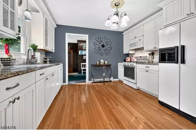20 Thompson Ave, Woodbridge Township, NJ 08863 - Photo 12