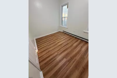 126 N 17th St, East Orange, NJ 07017 - Photo 8