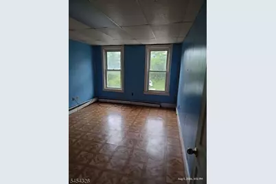 21 Hanover St, Phillipsburg, NJ 08865 - Photo 8