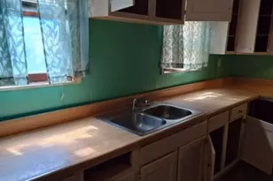 21 Hanover St, Phillipsburg, NJ 08865 - Photo 2
