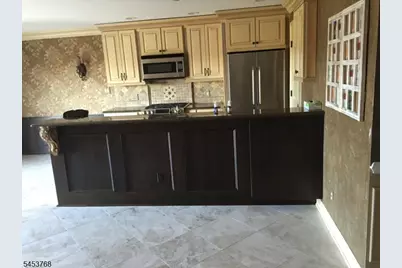 825 Riverside Ave #106, Lyndhurst Township, NJ 07071 - Photo 8