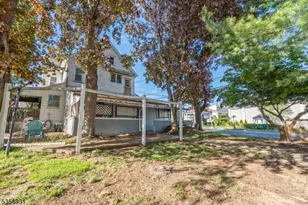 241 E Central Ave, Alpha, NJ 08865 - Photo 16
