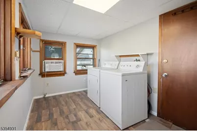 241 E Central Ave #B, Alpha, NJ 08865 - Photo 8