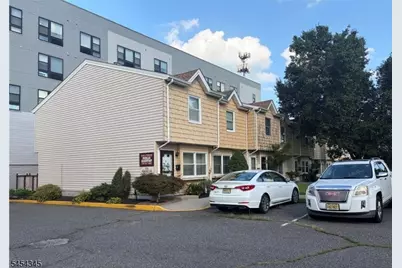 172 Roosevelt Ave F, Carteret, NJ 07008 - Photo 1
