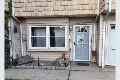 172 Roosevelt Ave F, Carteret, NJ 07008 - Photo 2