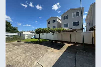 1386 Lower Rd, Elizabeth, NJ 07208 - Photo 18