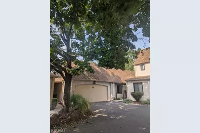 120 Park Gate Dr, Edison Twp., NJ 08820 - Photo 1