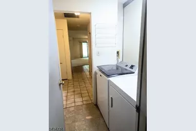 120 Park Gate Dr, Edison Twp., NJ 08820 - Photo 18