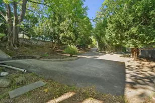 25C Prospect Ave, Montclair, NJ 07042 - Photo 20