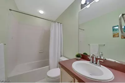 326 Winthrop Dr, Nutley, NJ 07110 - Photo 20