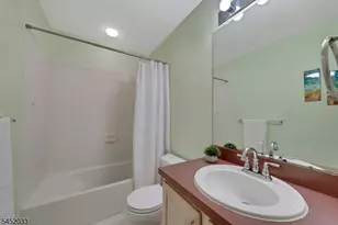 326 Winthrop Dr, Nutley, NJ 07110 - Photo 20