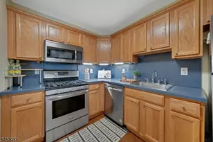 326 Winthrop Dr, Nutley, NJ 07110 - Photo 12