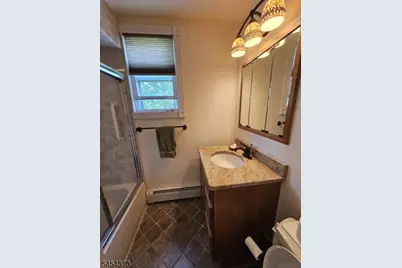 42 Washington Pl, East Rutherford, NJ 07073 - Photo 20