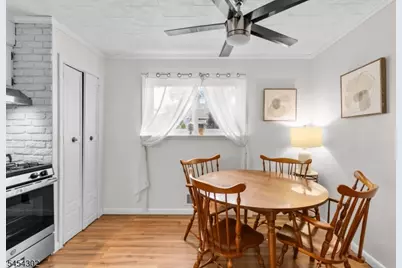 34 Roosevelt Ave, Parsippany, NJ 07034 - Photo 10