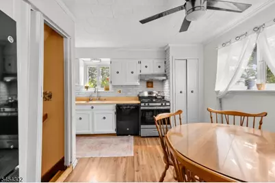 34 Roosevelt Ave, Parsippany, NJ 07034 - Photo 12