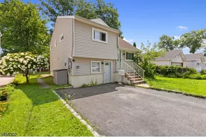 34 Roosevelt Ave, Parsippany, NJ 07034 - Photo 2