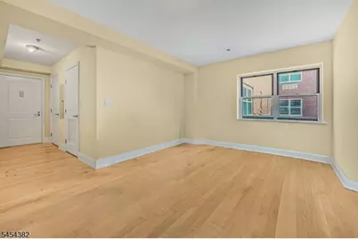 70 S Munn Ave #808, East Orange, NJ 07018 - Photo 2
