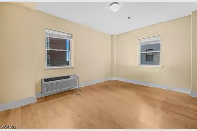 70 S Munn Ave #808, East Orange, NJ 07018 - Photo 6