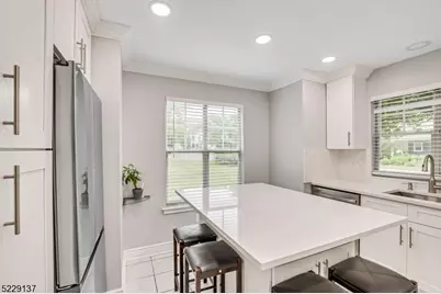 131 Bonney Ct, Bridgewater, NJ 08807 - Photo 8