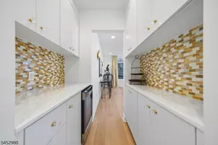 25 Sichel Ct, West Orange Township, NJ 07052 - Photo 12