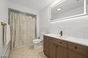 6 Tyler Ct, Clifton, NJ 07012 - Photo 22