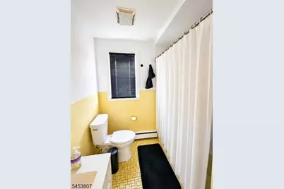 52 Valley St, Newark, NJ 07106 - Photo 24