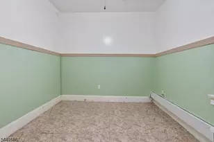 33 Vreeland Ave, Passaic, NJ 07055 - Photo 16