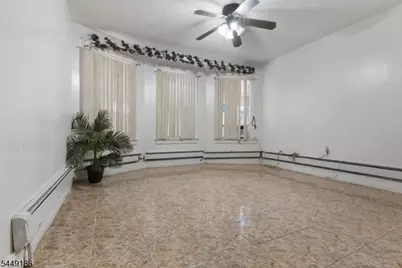 33 Vreeland Ave, Passaic, NJ 07055 - Photo 8
