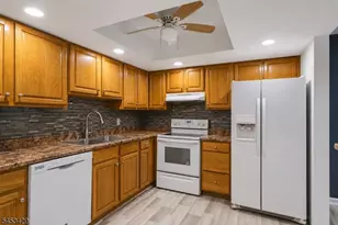 714 E Elm Ave, Lindenwold, NJ 08021 - Photo 6