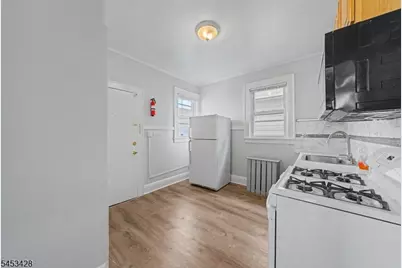 1329 Alina St #2R, Elizabeth, NJ 07208 - Photo 8