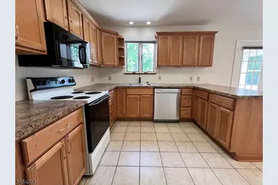 1 Alanon St, Hanover Township, NJ 07981 - Photo 6
