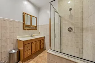 58 Woodland Dr, Woodland Park, NJ 07424 - Photo 30