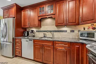 58 Woodland Dr, Woodland Park, NJ 07424 - Photo 4
