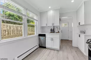 200 Cedar St, Ridgefield, NJ 07660 - Photo 8