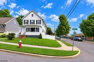 200 Cedar St, Ridgefield, NJ 07660 - Photo 1